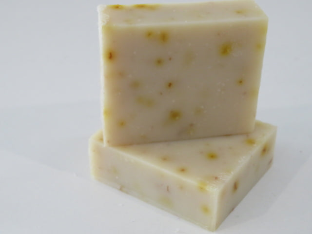 Lemon Scented Gum Soap Bar